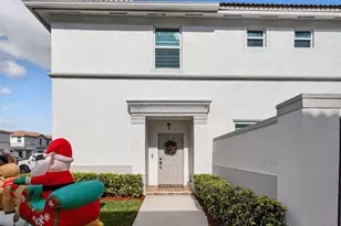 4197 SW 157th Ave, Hollywood, FL 33027 - Photo 2