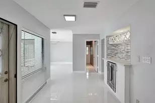 7475 Estrella Cir, Boca Raton, FL 33433 - Photo 8