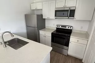 902 E Tiffany Dr, West Palm Beach, FL 33407 - Photo 16