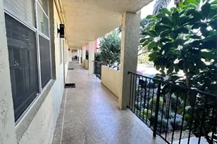 2400 NE 10th St, Pompano Beach, FL 33062 - Photo 4
