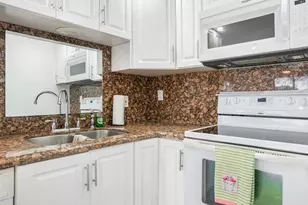 2754 SW 54th St, Dania Beach, FL 33312 - Photo 12