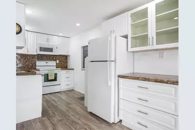 2754 SW 54 St, Dania Beach, FL 33312 - Photo 10