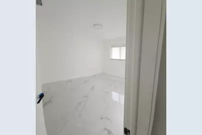 8633 N Sutton Dr, Miramar, FL 33025 - Photo 4