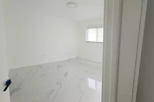 8633 N Sutton Dr, Miramar, FL 33025 - Photo 4