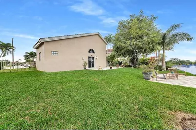 20231 NW 10th St, Pembroke Pines, FL 33029 - Photo 44