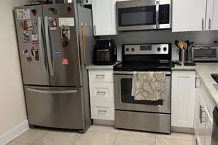 7173 Orange Dr, Davie, FL 33314 - Photo 4