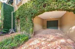 6204 Paradise Point Dr, Palmetto Bay, FL 33157 - Photo 6