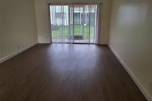 1501 Crescent Cir, West Palm Beach, FL 33403 - Photo 4