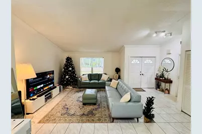 9673 NW 45th St, Sunrise, FL 33351 - Photo 4