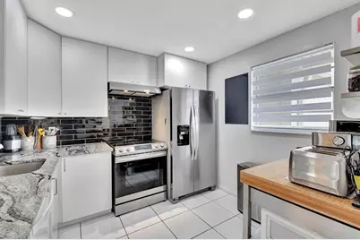 2615 NE 3rd Ct, Unit #411, Boynton Beach, FL 33435 - Photo 6