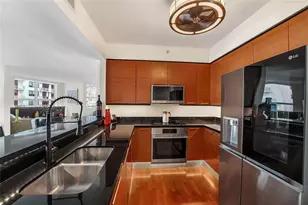 350 SE 2nd St, Fort Lauderdale, FL 33301 - Photo 10