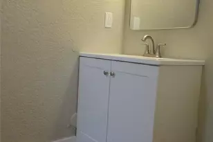 11446 NW 42nd St, Coral Springs, FL 33065 - Photo 8