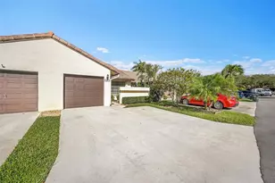 415 Buttonwood Pl, Boca Raton, FL 33431 - Photo 2
