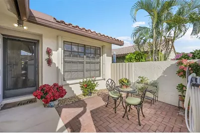 415  Buttonwood Pl, Boca Raton, FL 33431 - Photo 4