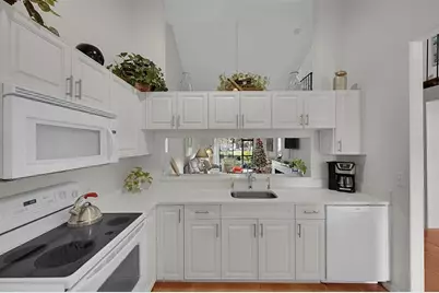 415  Buttonwood Pl, Boca Raton, FL 33431 - Photo 10