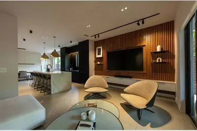 1635 SW 19th Ter, Miami, FL 33145 - Photo 4