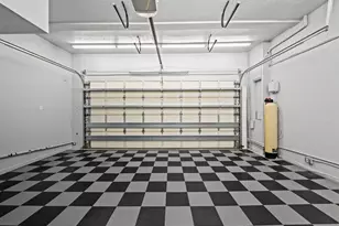 8 Portside Dr, Fort Lauderdale, FL 33316 - Photo 38