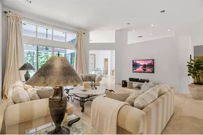 1012 SW 156th Ave, Pembroke Pines, FL 33027 - Photo 12