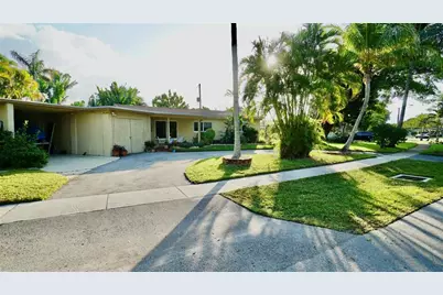 1240 SW 4th Ave, Pompano Beach, FL 33060 - Photo 2