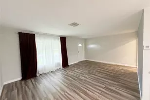 9602 NW 72nd St, Tamarac, FL 33321 - Photo 10