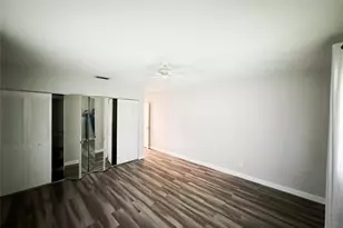 9602 NW 72nd St, Tamarac, FL 33321 - Photo 12