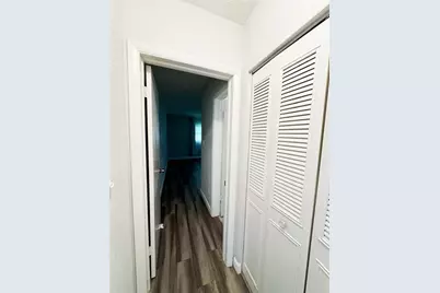 9602 NW 72nd St, Tamarac, FL 33321 - Photo 16