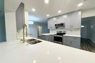 9602 NW 72nd St, Tamarac, FL 33321 - Photo 2