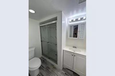 8000  Fairview Dr, Unit #102, Tamarac, FL 33321 - Photo 16