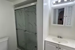 8000 Fairview Dr, Tamarac, FL 33321 - Photo 16