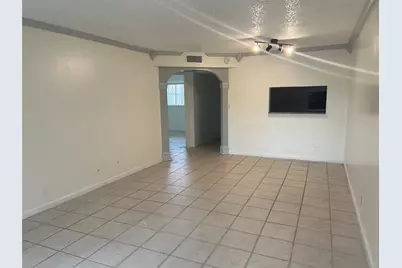 8000  Fairview Dr, Unit #102, Tamarac, FL 33321 - Photo 4