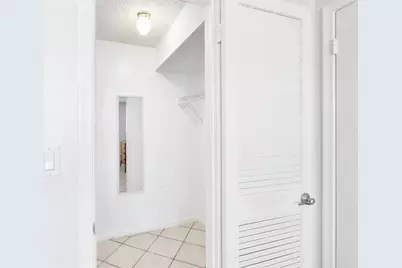 8971 S Hollybrook Blvd, Unit #209, Pembroke Pines, FL 33025 - Photo 16