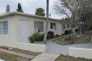 93 NE 7th Ct, Deerfield Beach, FL 33441 - Photo 2