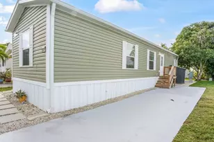 5681 SW Cypress Dr, Fort Lauderdale, FL 33312 - Photo 2