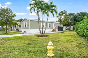 5681 SW Cypress Dr, Fort Lauderdale, FL 33312 - Photo 22