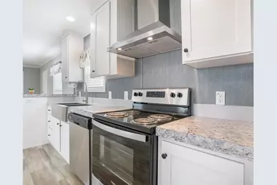 5681 SW Cypress Dr, Fort Lauderdale, FL 33312 - Photo 4