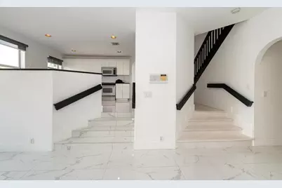 10965 NW 59th St, Doral, FL 33178 - Photo 14