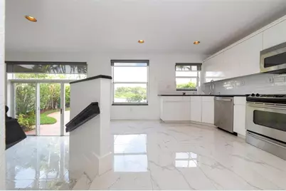 10965 NW 59th St, Doral, FL 33178 - Photo 16