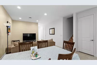 6989 Pines Circle, Coconut Creek, FL 33073 - Photo 8