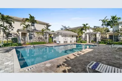 6989 Pines Circle, Coconut Creek, FL 33073 - Photo 20