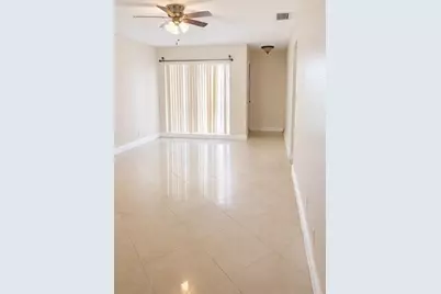 2077 E Bond Dr, Unit #2077, West Palm Beach, FL 33415 - Photo 8
