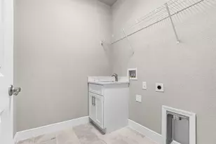 1207 Andover Dr, Banyan Village, FL 33935 - Photo 16