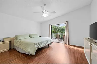 9838  Fairway Cove Ln, Plantation, FL 33324 - Photo 22