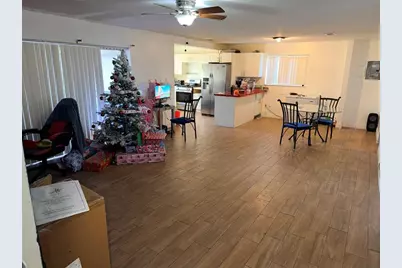 8900 NW 26th Pl, Sunrise, FL 33322 - Photo 6