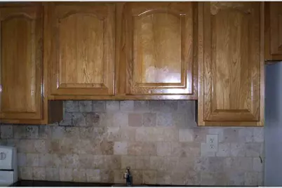 324 NW 42nd St, Oakland Park, FL 33309 - Photo 6