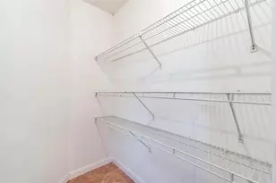 210 Lake Pointe Dr, Oakland Park, FL 33309 - Photo 20