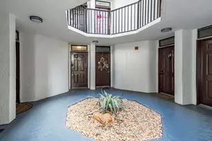 210 Lake Pointe Dr, Oakland Park, FL 33309 - Photo 32