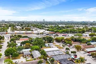 330 #2 Avondale, Pompano Beach, FL 33060 - Photo 4