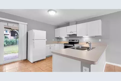 330 #2  Avondale, Pompano Beach, FL 33060 - Photo 12