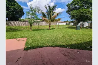 664 W Melrose Cir, Fort Lauderdale, FL 33312 - Photo 18