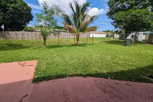 664 W Melrose Cir, Fort Lauderdale, FL 33312 - Photo 18